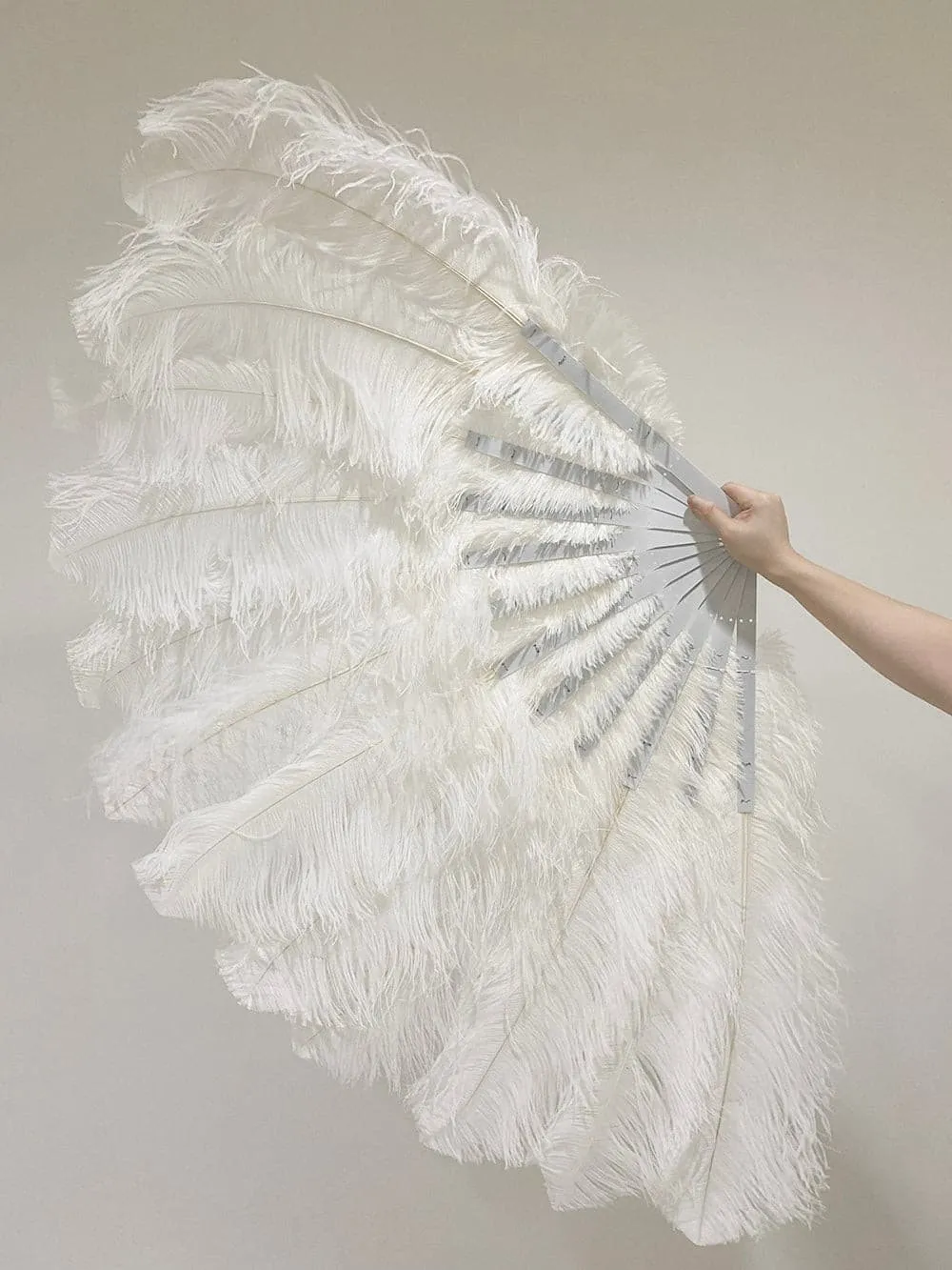2 Layers Ostrich Feather Fan 30''x 54'' with aluminum staves