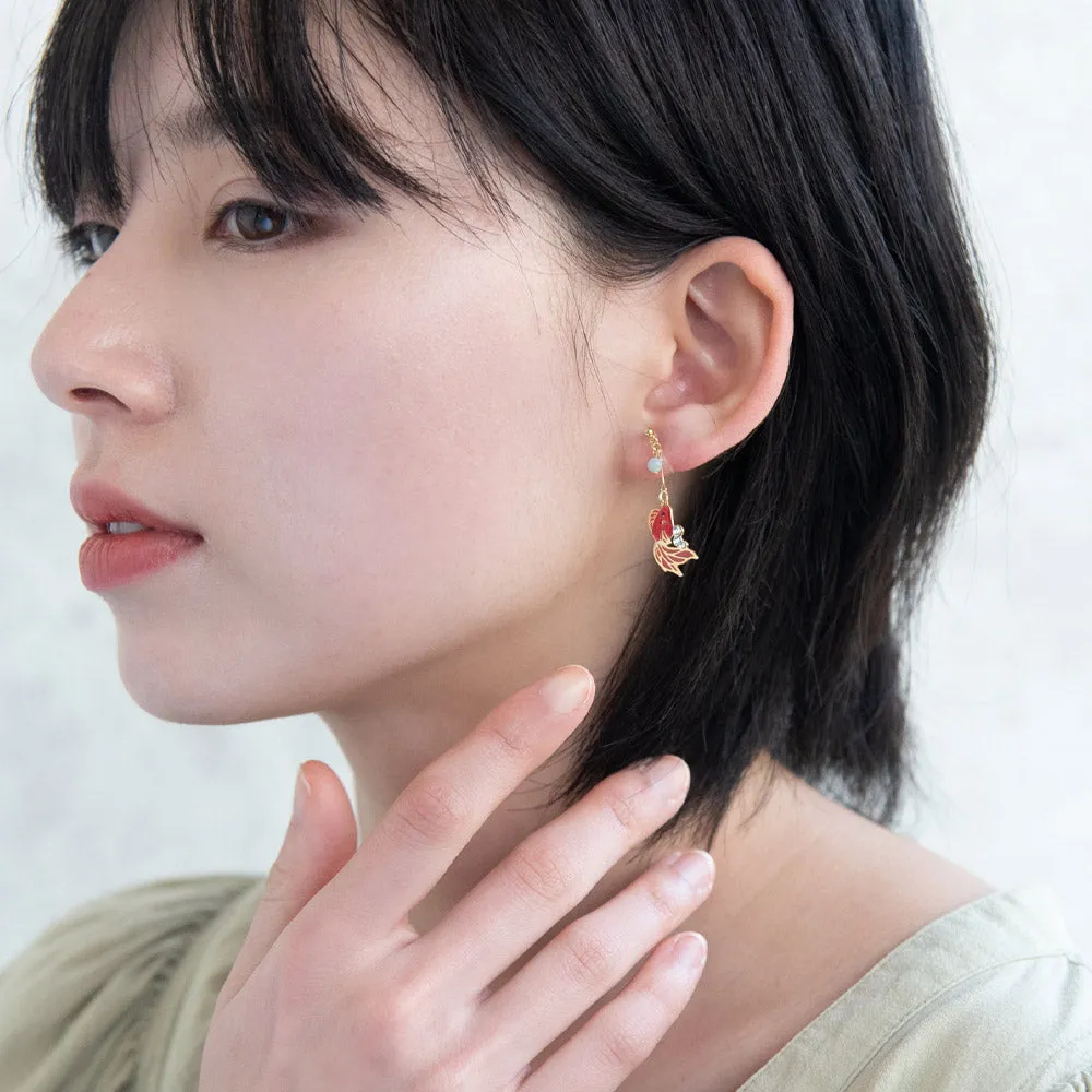 Asymmetrical Goldfish Invisible Clip Ons