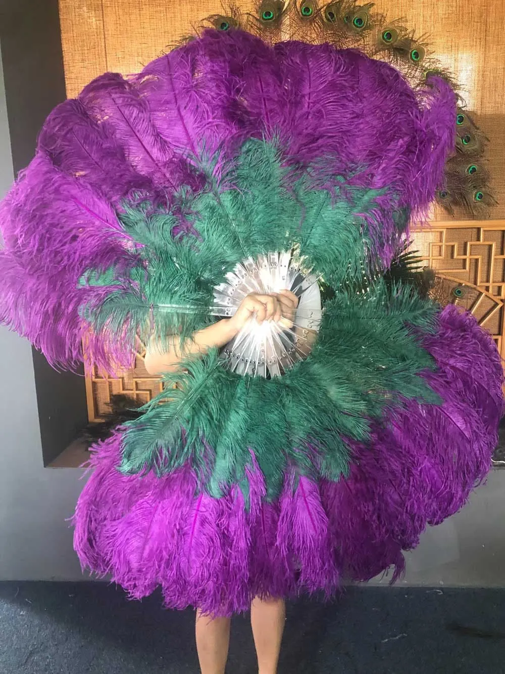 Mix dark purple & forest green 2 Layers Ostrich Feather Fan 30''x 54'' with Travel leather Bag